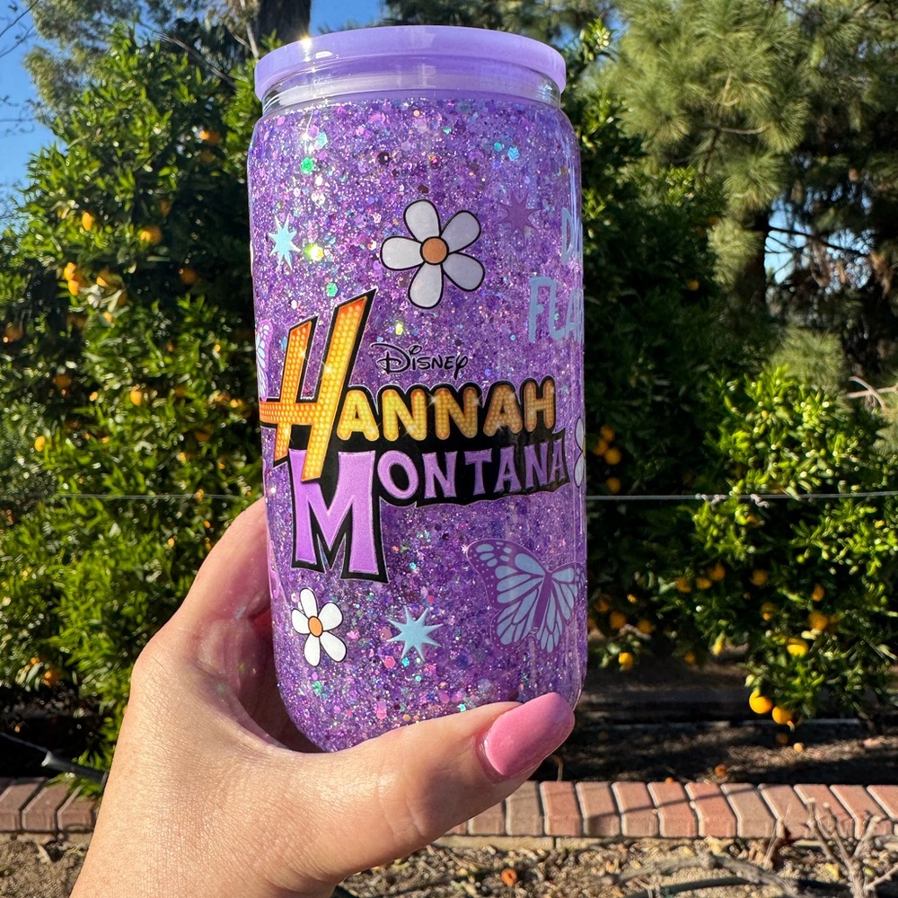 Hannah Montana snow globe glass Tumbler with decorated lid 16oz